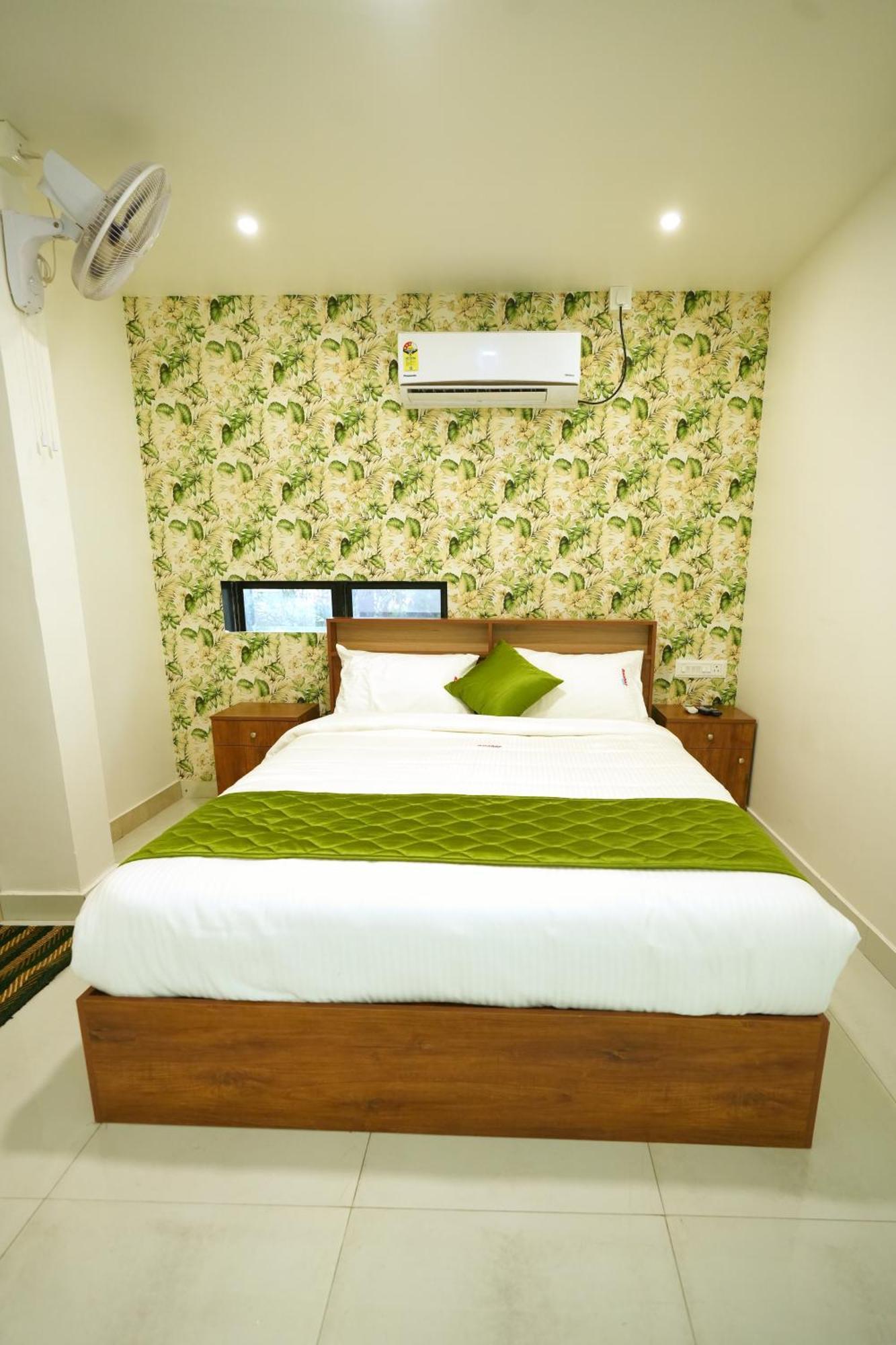 מלון Kochi Amsher Suit Lulu Mall Road מראה חיצוני תמונה